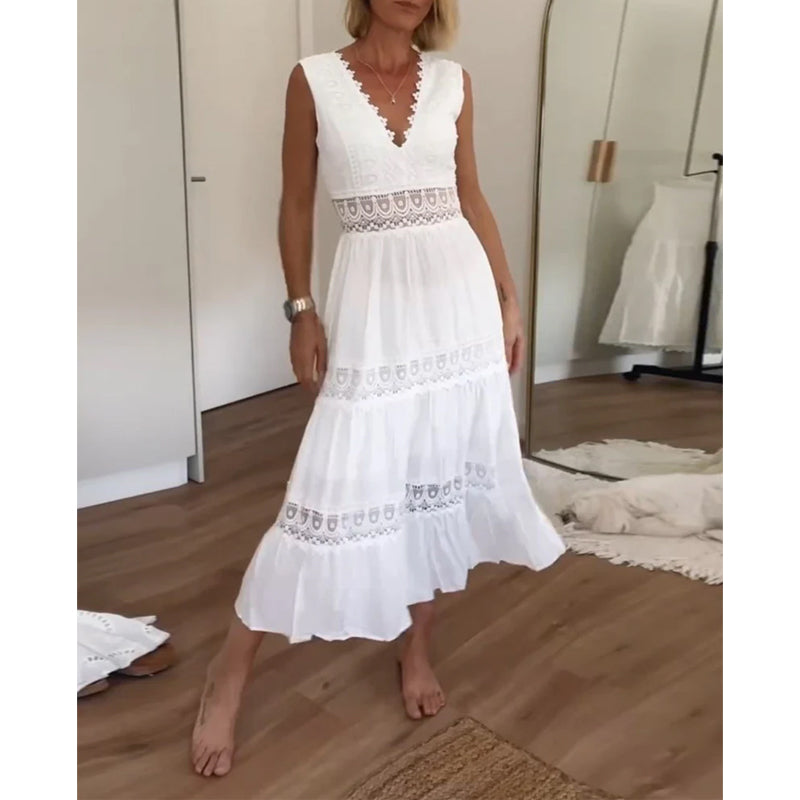 ALYSSA | Sleeveless Midi Dress with V-Neck and Delicate Lace Details