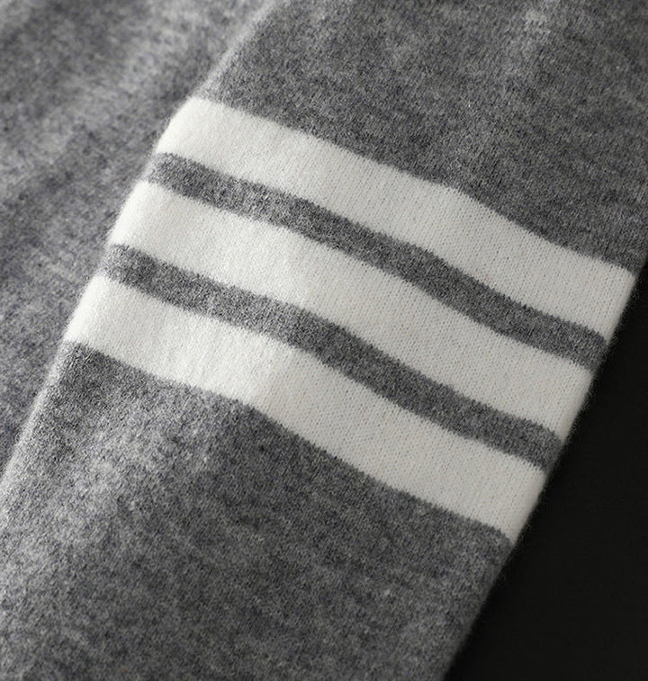 CLASSIC WOOL KNIT CARDIGAN